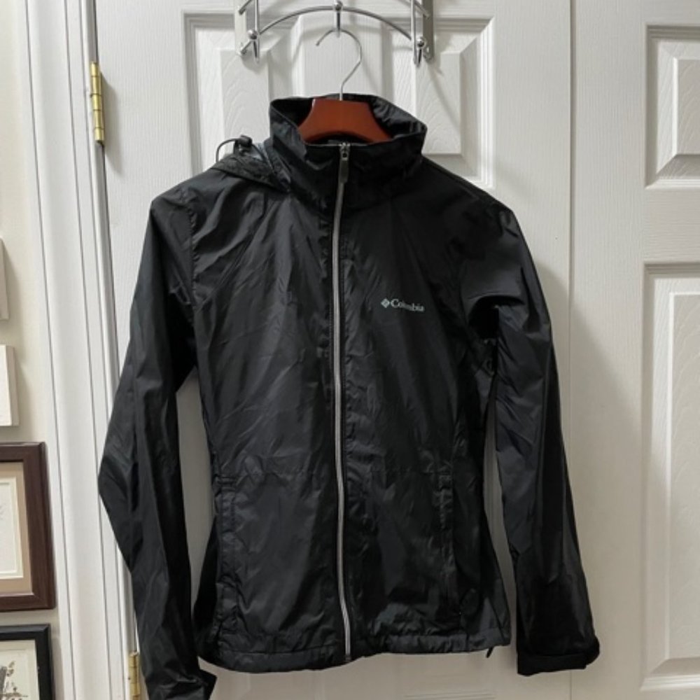 Columbia Waterproof Self-Packing Rain Jacket